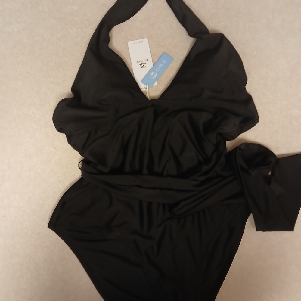 Cupshe swimsuit